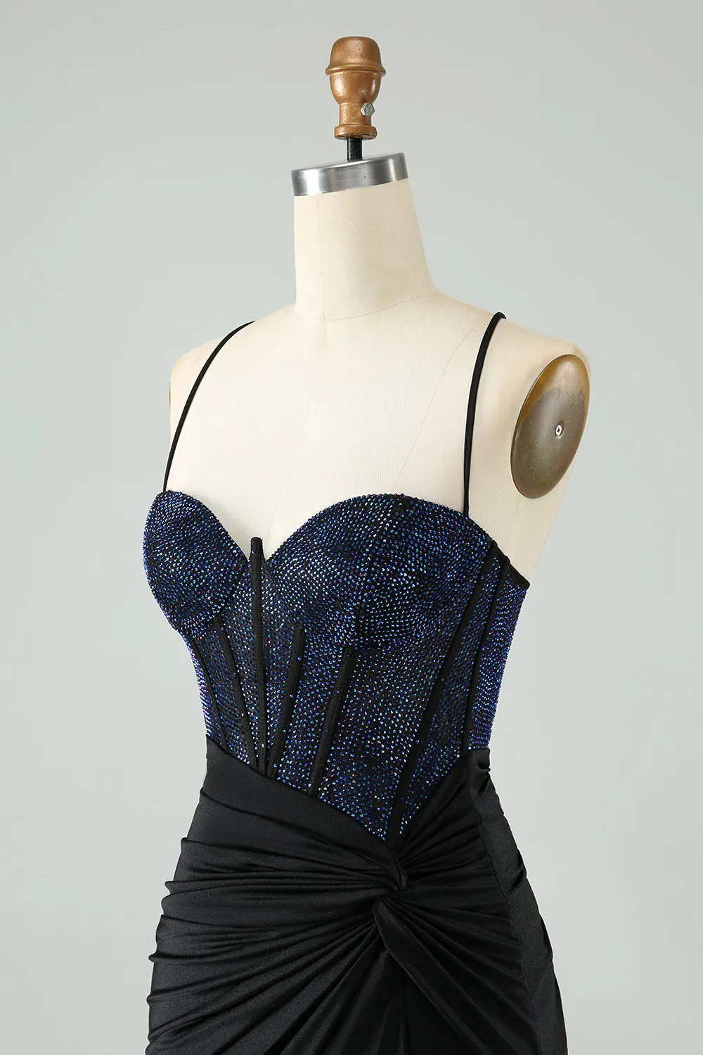 Glitter Black Spaghetti Straps Ruched Corset Tight Homecoming Dress with Beading