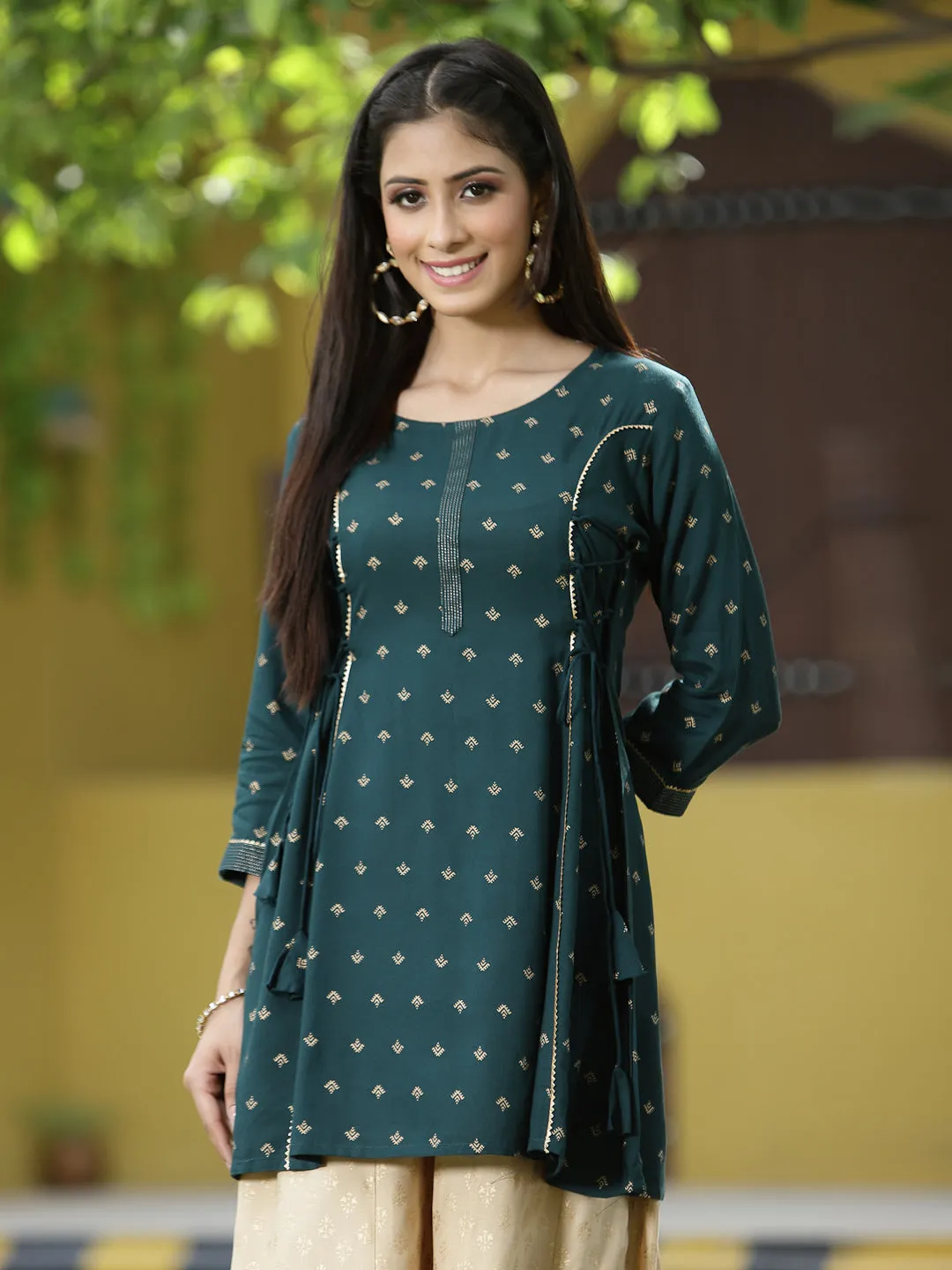 Green Ethnic Motif Printed Liva Rayon TunicWith Doris & Lace