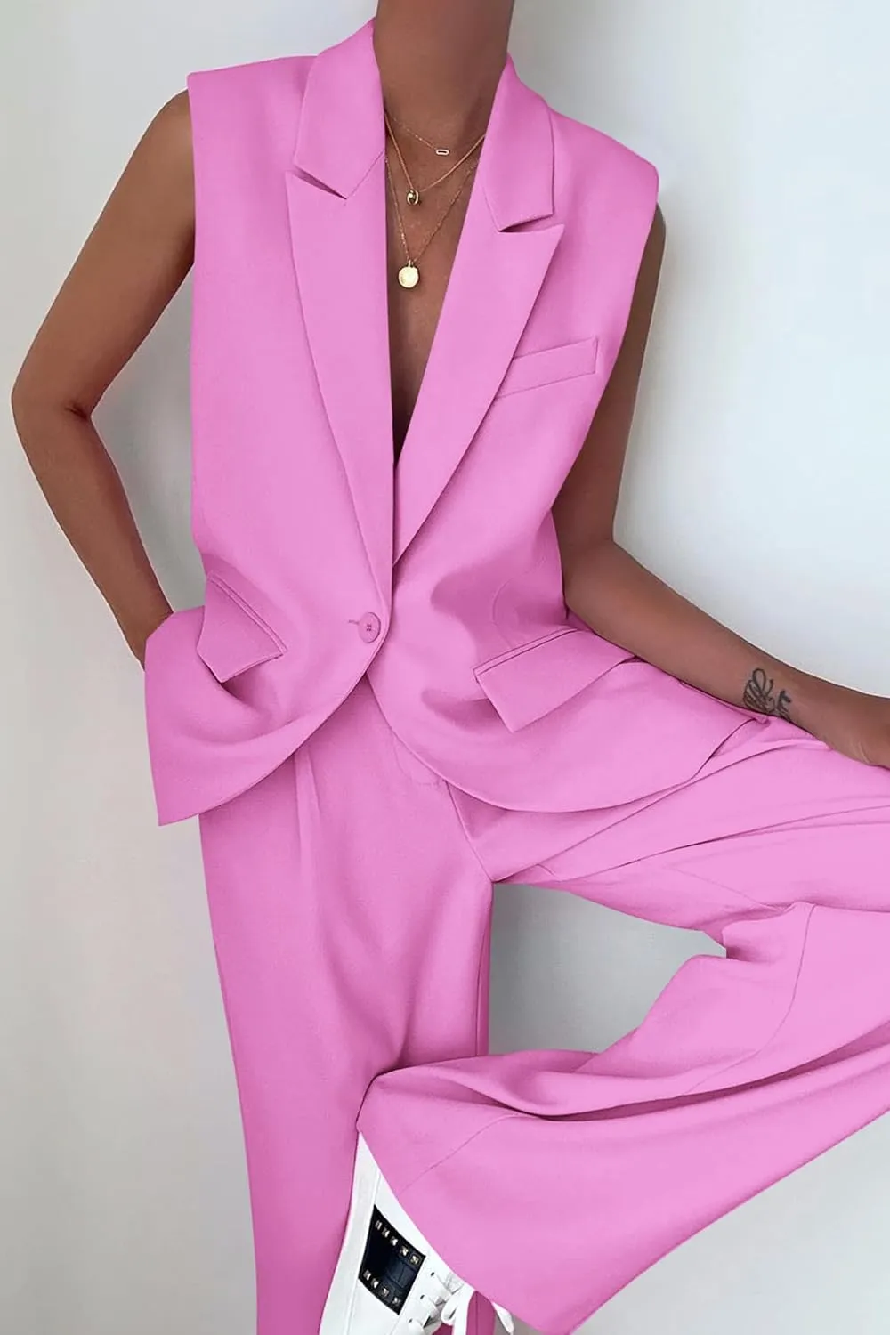 High Fashion Black Sleeveless Women's Dress Blazer & Pants Suit