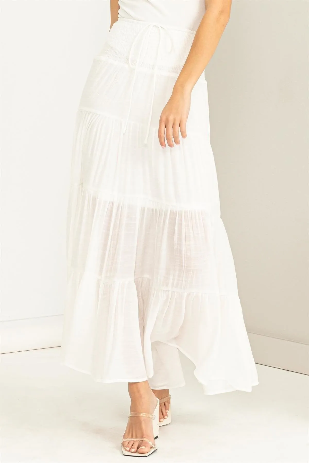 HIGH-WAISTED TIERED SKIRT