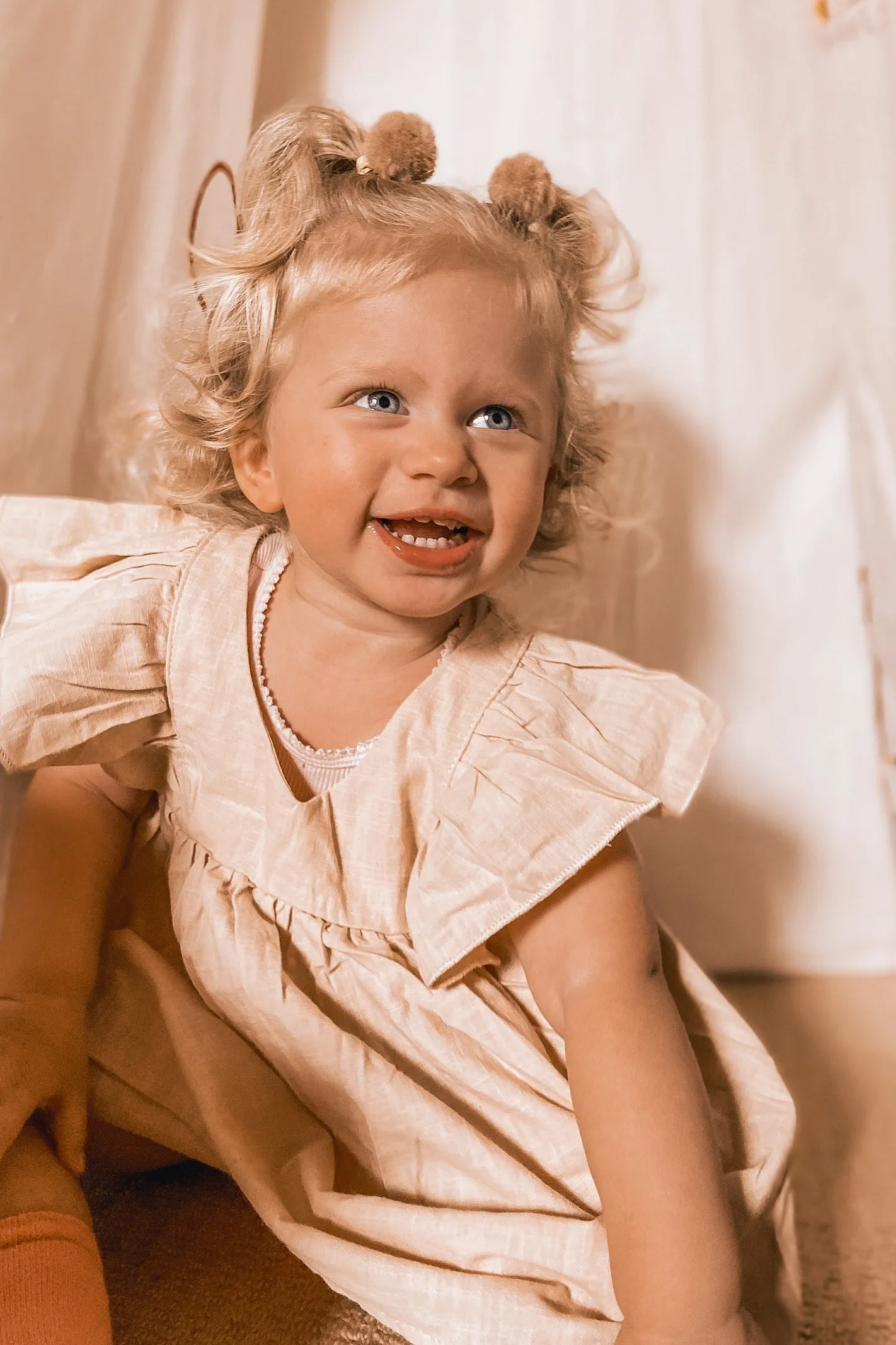 LOVE ME NOT LINEN DRESS / BEIGE