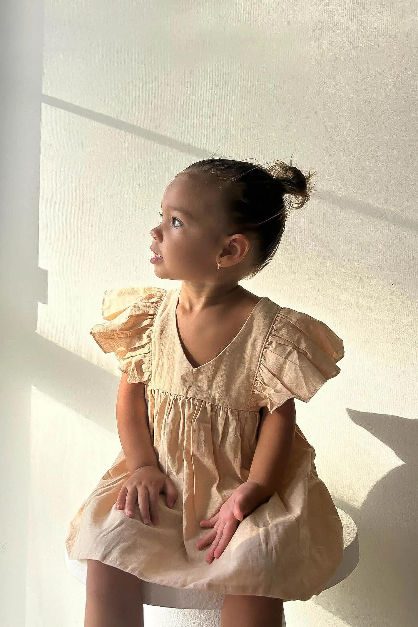 LOVE ME NOT LINEN DRESS / BEIGE