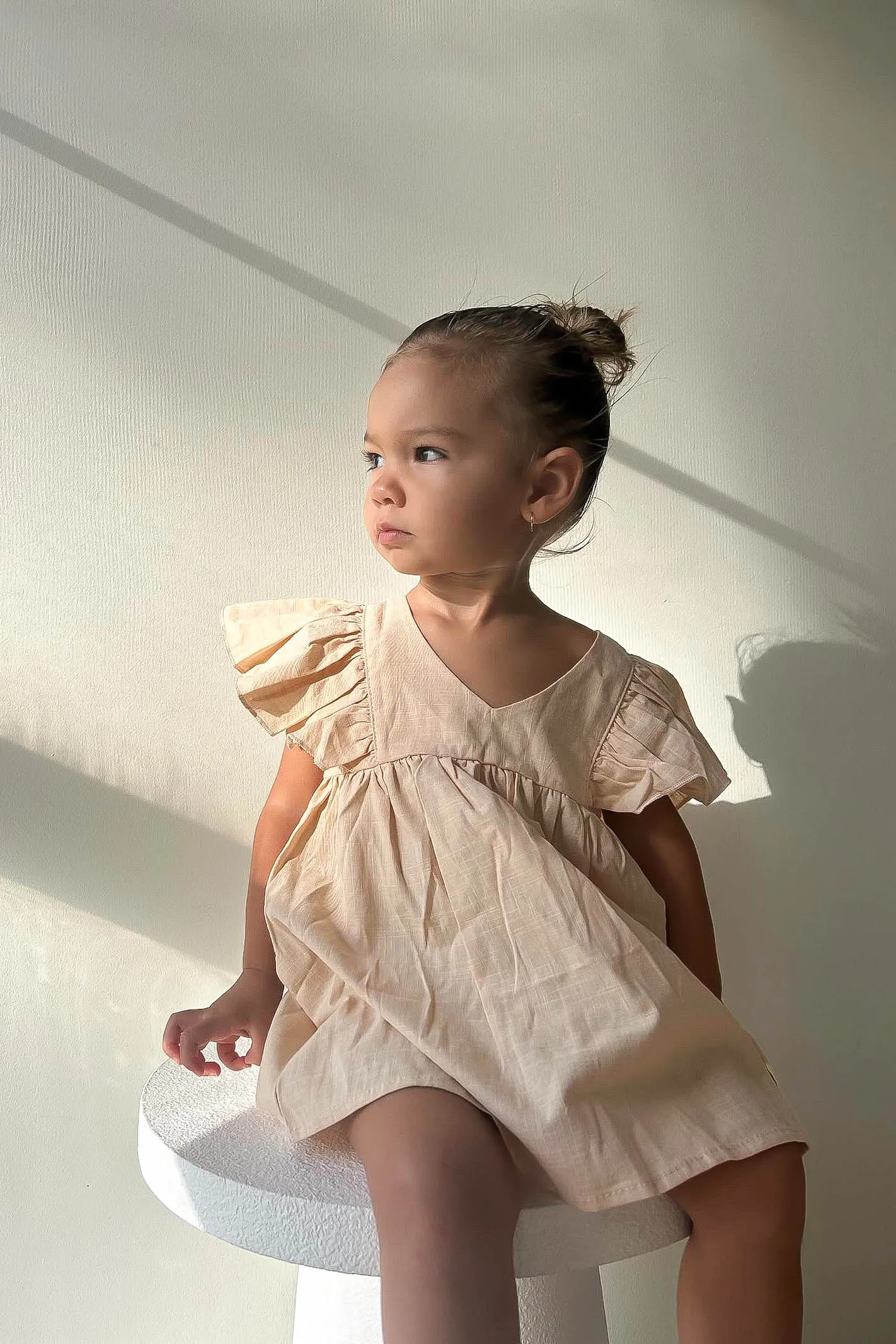 LOVE ME NOT LINEN DRESS / BEIGE