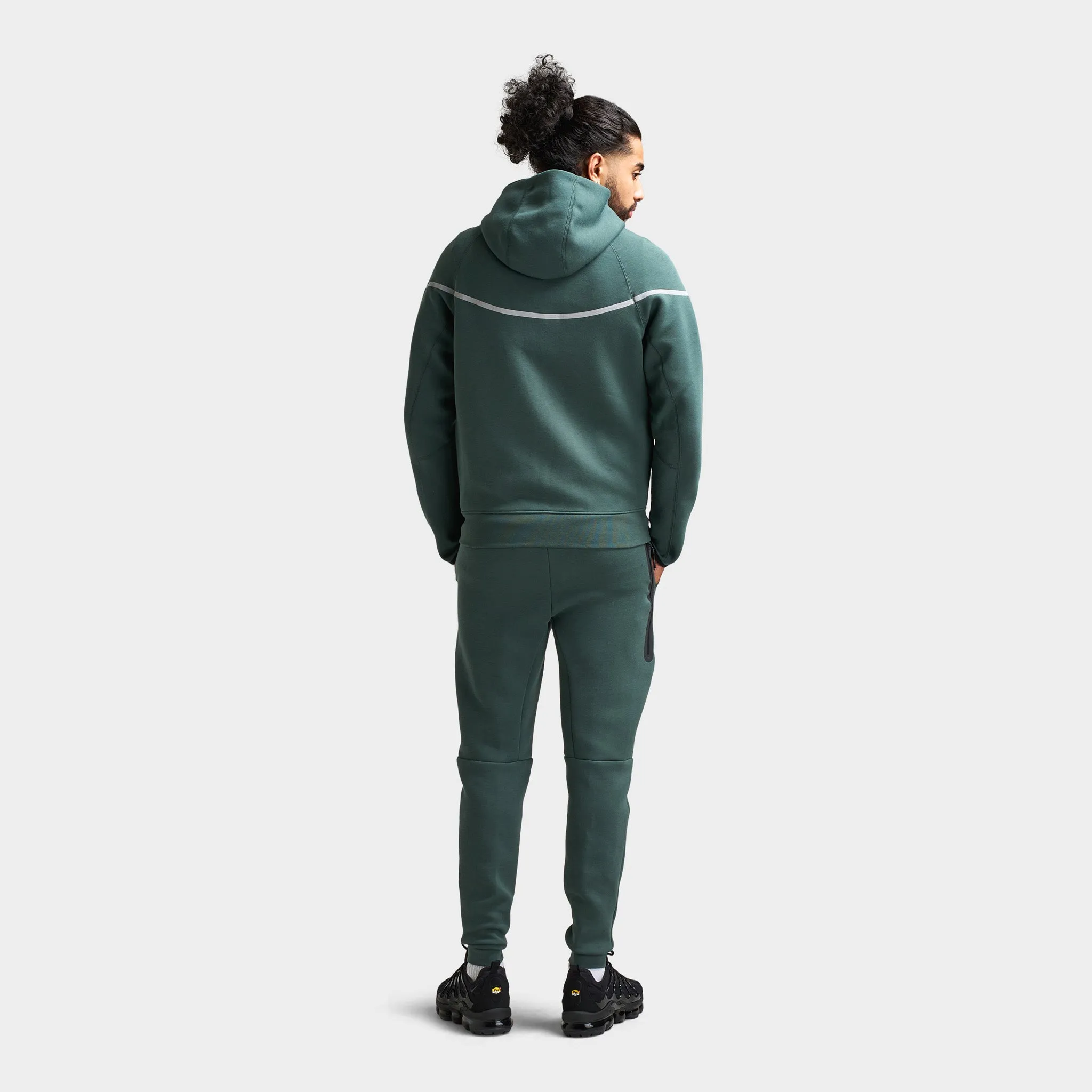 Nike Tech Fleece Full-Zip Reflective Windrunner Vintage Green / Bemis Silver