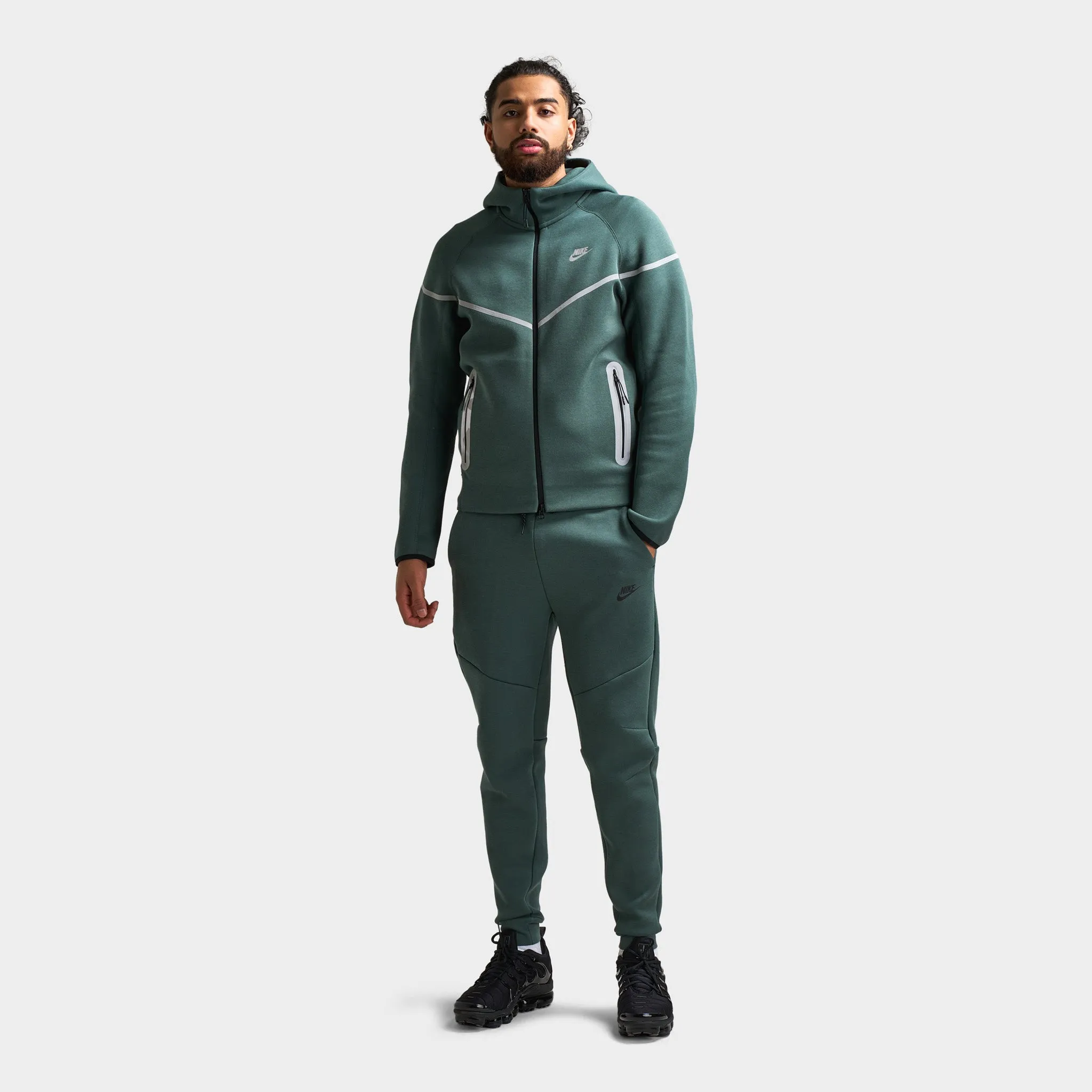 Nike Tech Fleece Full-Zip Reflective Windrunner Vintage Green / Bemis Silver