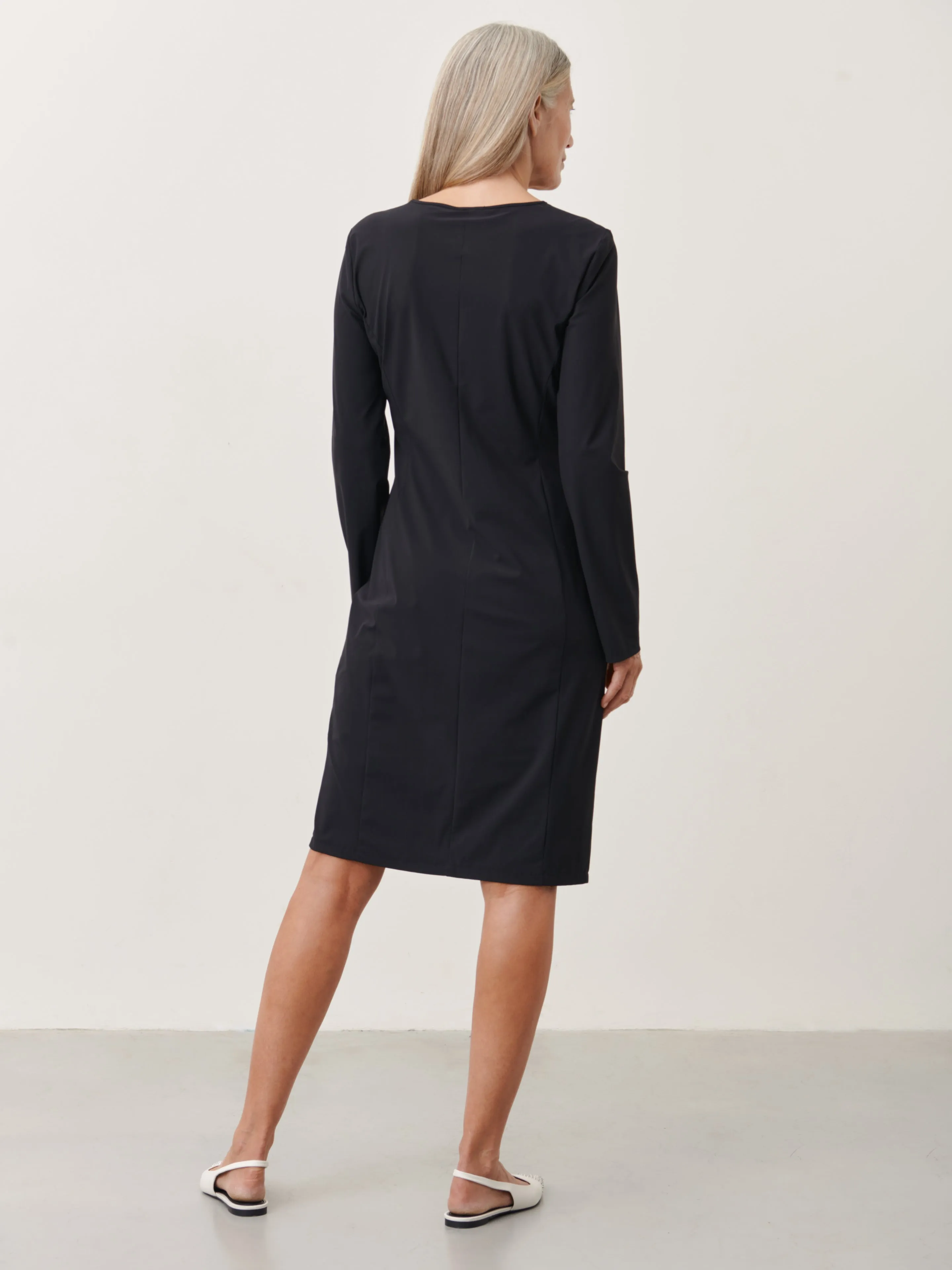 Scarlet Dress-LS Technical Jersey | Black