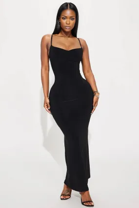 SWEETHEART RUCHED BODYCON MAXI DRESS