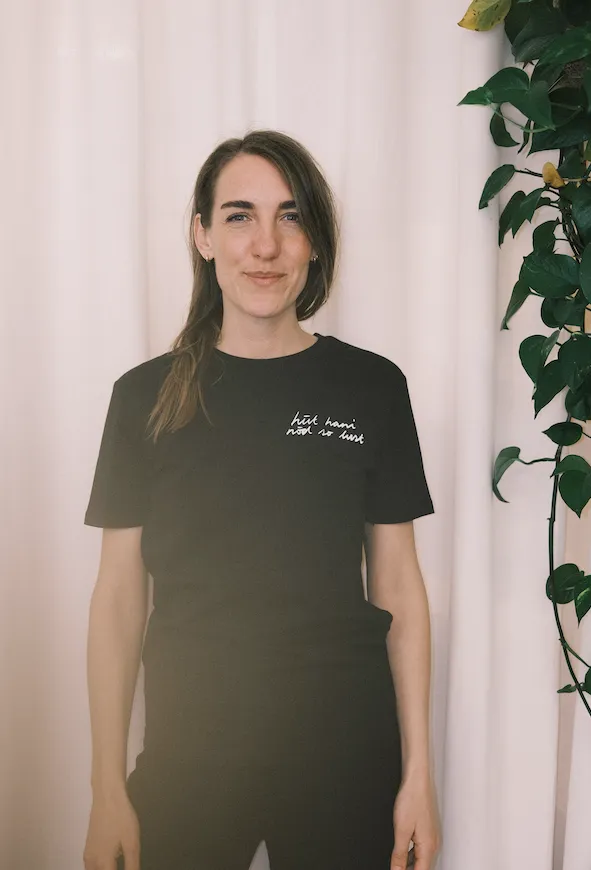 unisex t-shirt - hüt hani nöd so lust - black