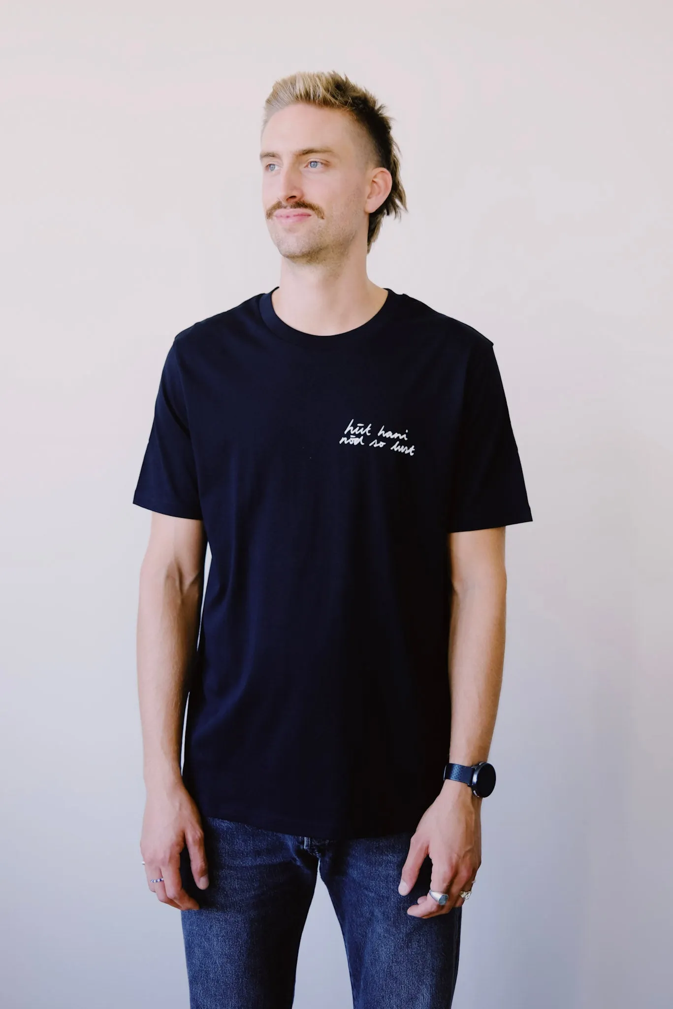 unisex t-shirt - hüt hani nöd so lust - black